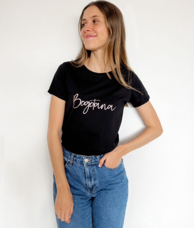 Camisetas Camiseta Bogotana - letra oro rosa Negro